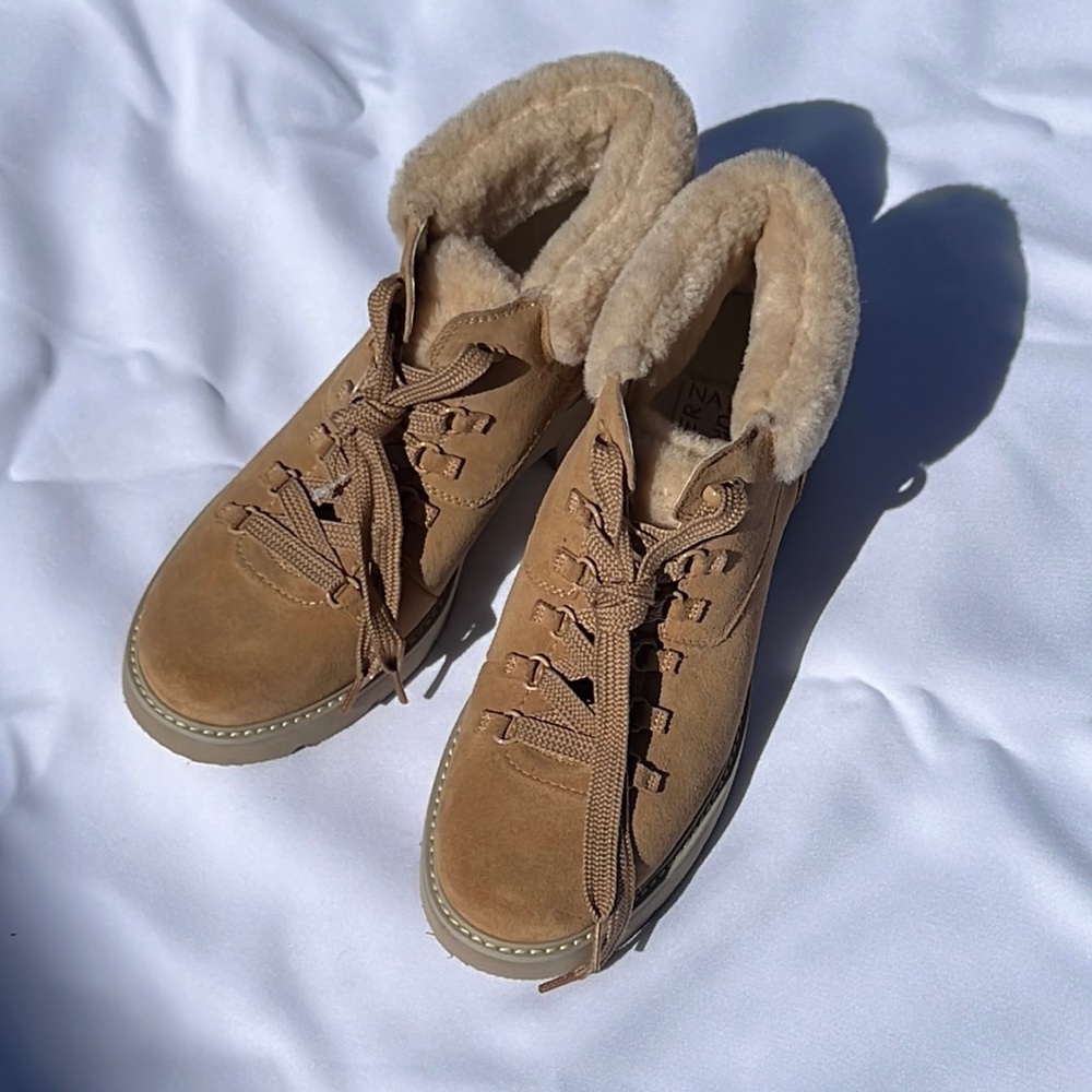 Naturalizer boots size 8 women’s